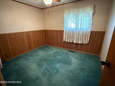 Tiny photo for 1711 Crestwood Drive, Defiance, OH 43512 (MLS # 10000601)