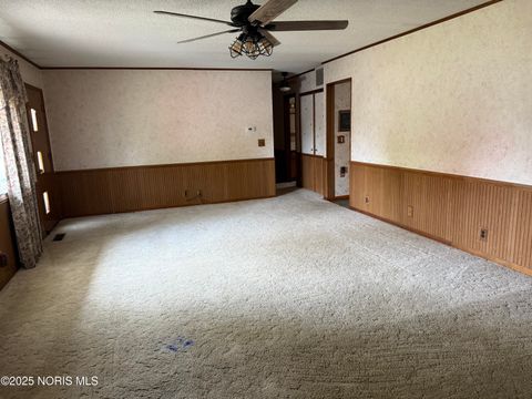 Tiny photo for 1711 Crestwood Drive, Defiance, OH 43512 (MLS # 10000601)