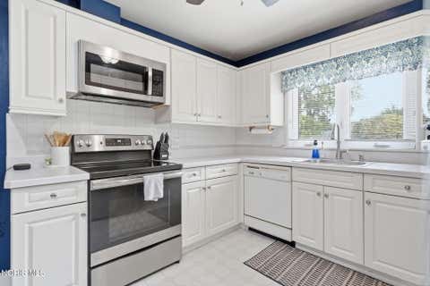 Tiny photo for 216 E Yates Avenue, Findlay, OH 45840 (MLS # 10010543)