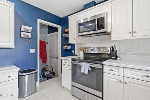 Tiny photo for 216 E Yates Avenue, Findlay, OH 45840 (MLS # 10010543)