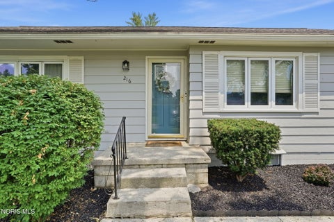 Tiny photo for 216 E Yates Avenue, Findlay, OH 45840 (MLS # 10010543)