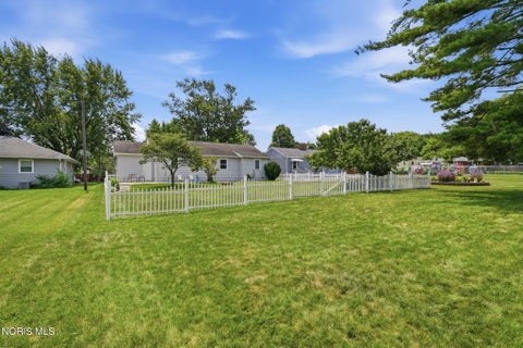 Tiny photo for 216 E Yates Avenue, Findlay, OH 45840 (MLS # 10010543)