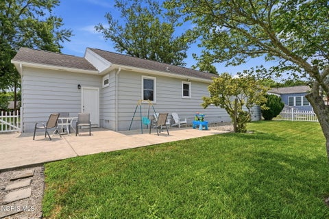 Tiny photo for 216 E Yates Avenue, Findlay, OH 45840 (MLS # 10010543)