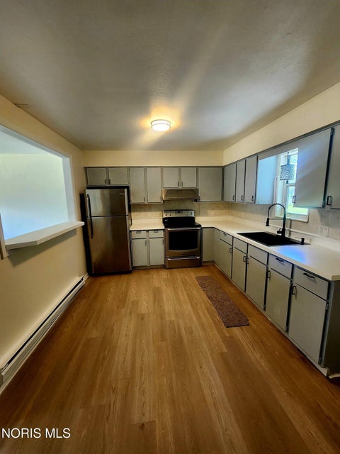 Tiny photo for 1024 Ranch Drive, Toledo, OH 43607 (MLS # 10012036)