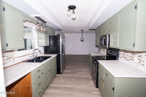 Tiny photo for 808 West Street, Archbold, OH 43502 (MLS # 10002086)