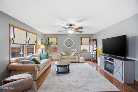 Tiny photo for 201 E Greenwood Drive, Haskins, OH 43525 (MLS # 10005788)