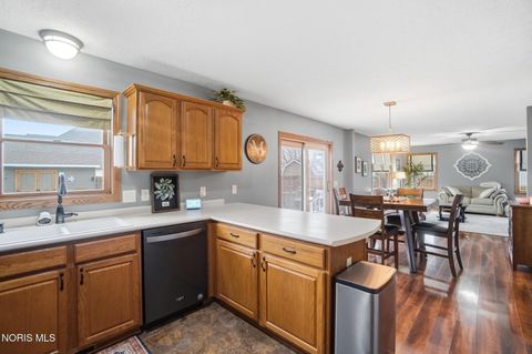 Tiny photo for 201 E Greenwood Drive, Haskins, OH 43525 (MLS # 10005788)