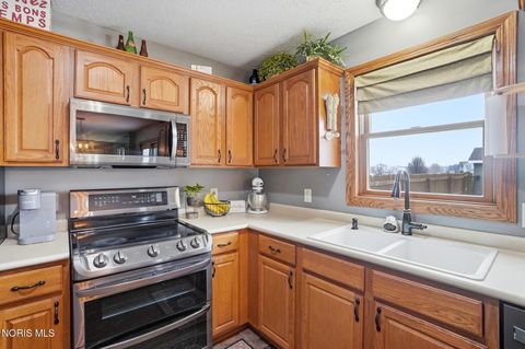 Tiny photo for 201 E Greenwood Drive, Haskins, OH 43525 (MLS # 10005788)