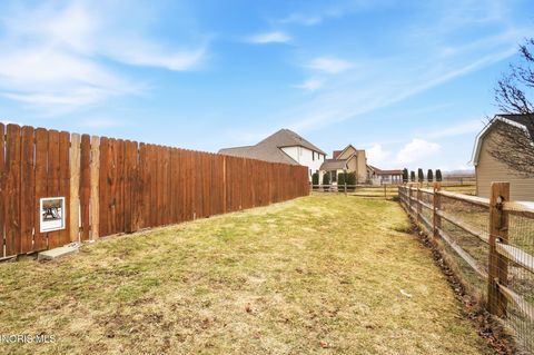 Tiny photo for 201 E Greenwood Drive, Haskins, OH 43525 (MLS # 10005788)