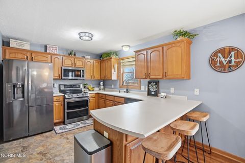 Tiny photo for 201 E Greenwood Drive, Haskins, OH 43525 (MLS # 10005788)