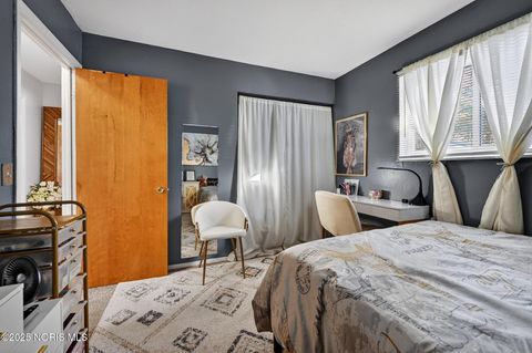 Tiny photo for 4035 Greencrest Lane, Toledo, OH 43614 (MLS # 10002365)