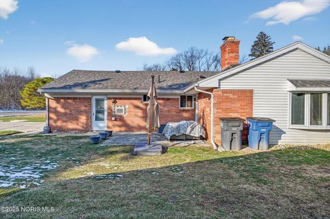 Tiny photo for 4035 Greencrest Lane, Toledo, OH 43614 (MLS # 10002365)