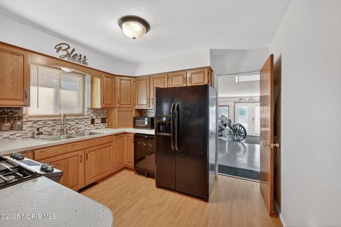 Tiny photo for 4035 Greencrest Lane, Toledo, OH 43614 (MLS # 10002365)