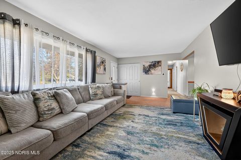 Tiny photo for 4035 Greencrest Lane, Toledo, OH 43614 (MLS # 10002365)