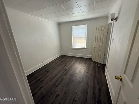 Tiny photo for 1123 Hamilton Street, Toledo, OH 43607 (MLS # 10005280)