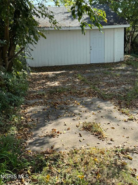 Tiny photo for 1123 Hamilton Street, Toledo, OH 43607 (MLS # 10005280)