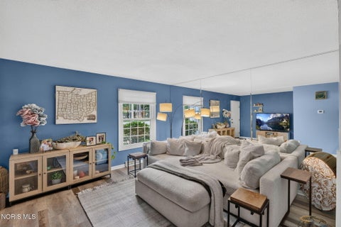 Tiny photo for 6629 Garden Road, Maumee, OH 43537 (MLS # 10012790)