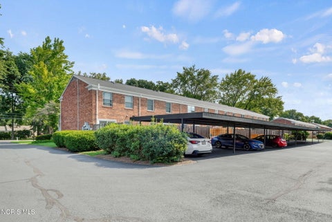 Tiny photo for 6629 Garden Road, Maumee, OH 43537 (MLS # 10012790)