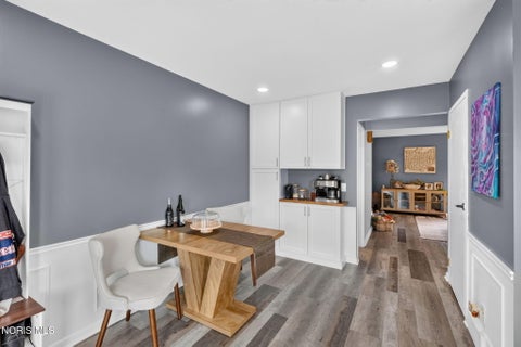 Tiny photo for 6629 Garden Road, Maumee, OH 43537 (MLS # 10012790)