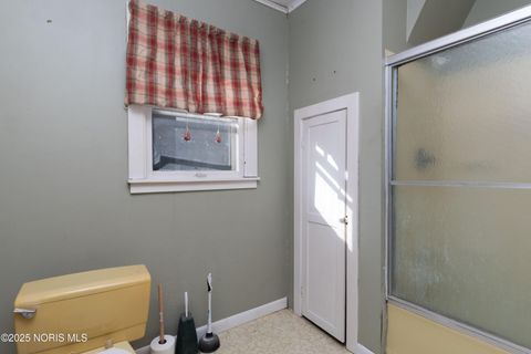 Tiny photo for 211 Summit Street, Fostoria, OH 44830 (MLS # 10000286)