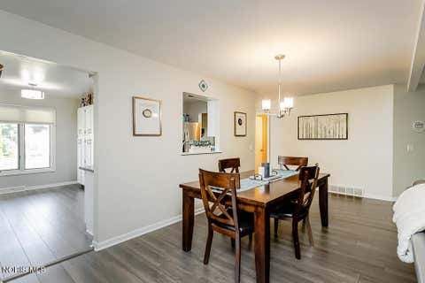 Tiny photo for 2923 Stoneleigh Drive, Toledo, OH 43617 (MLS # 10011139)