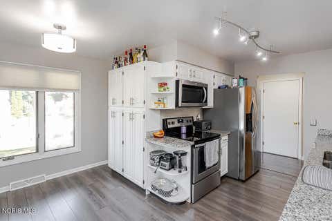 Tiny photo for 2923 Stoneleigh Drive, Toledo, OH 43617 (MLS # 10011139)