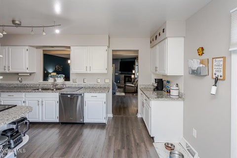 Tiny photo for 2923 Stoneleigh Drive, Toledo, OH 43617 (MLS # 10011139)