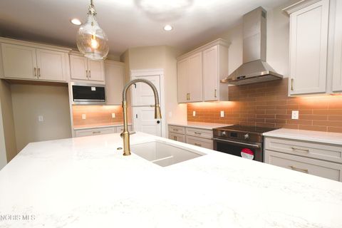 Tiny photo for 9225 Summer Song Ln, Sylvania, OH 43560 (MLS # 10005515)