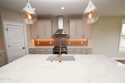 Tiny photo for 9225 Summer Song Ln, Sylvania, OH 43560 (MLS # 10005515)