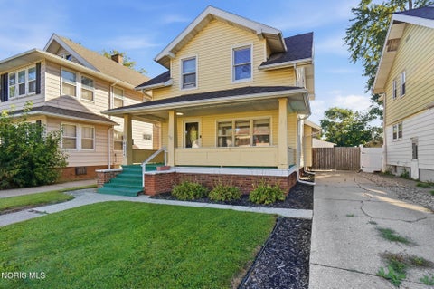 Tiny photo for 4134 N Lockwood Avenue, Toledo, OH 43612 (MLS # 10014036)