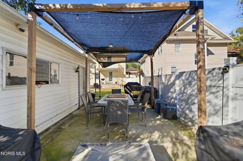 Tiny photo for 4134 N Lockwood Avenue, Toledo, OH 43612 (MLS # 10014036)
