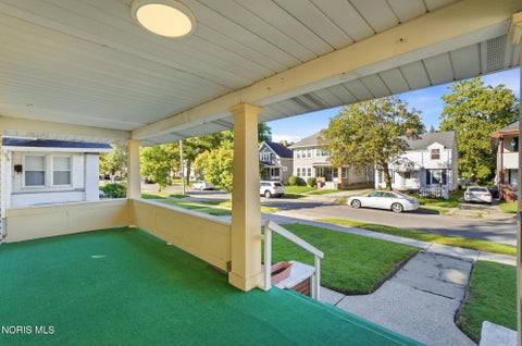 Tiny photo for 4134 N Lockwood Avenue, Toledo, OH 43612 (MLS # 10014036)