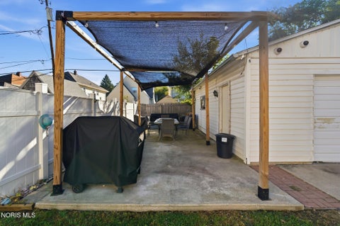 Tiny photo for 4134 N Lockwood Avenue, Toledo, OH 43612 (MLS # 10014036)
