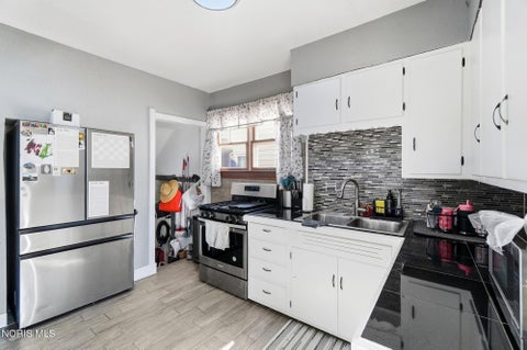 Tiny photo for 4134 N Lockwood Avenue, Toledo, OH 43612 (MLS # 10014036)