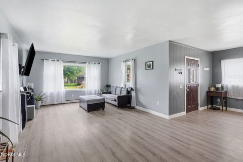 Tiny photo for 1621 Foraker Avenue, Findlay, OH 45840 (MLS # 10009753)