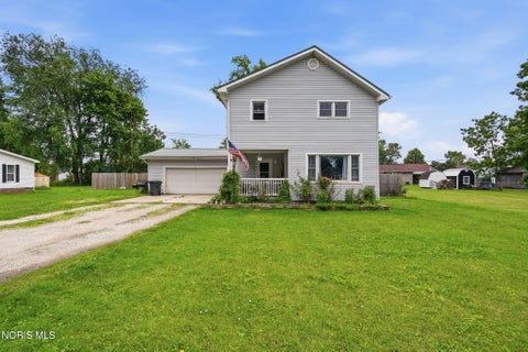 Photo of 1621 Foraker Avenue, Findlay, OH 45840 (MLS # 10009753)