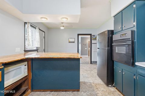 Tiny photo for 1621 Foraker Avenue, Findlay, OH 45840 (MLS # 10009753)