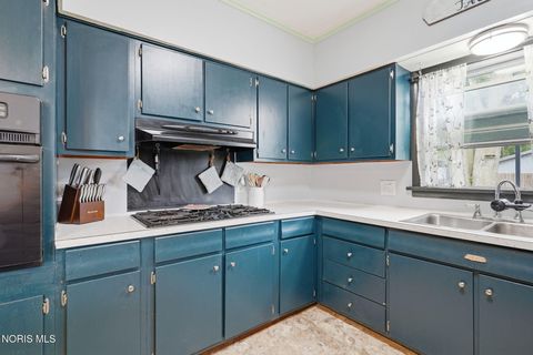 Tiny photo for 1621 Foraker Avenue, Findlay, OH 45840 (MLS # 10009753)