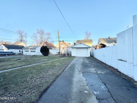 Tiny photo for 4104 Caroline Avenue, Toledo, OH 43612 (MLS # 10004257)