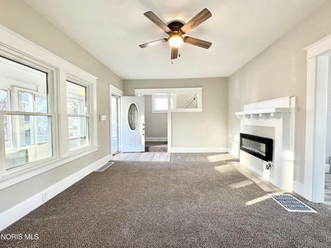 Tiny photo for 4104 Caroline Avenue, Toledo, OH 43612 (MLS # 10004257)