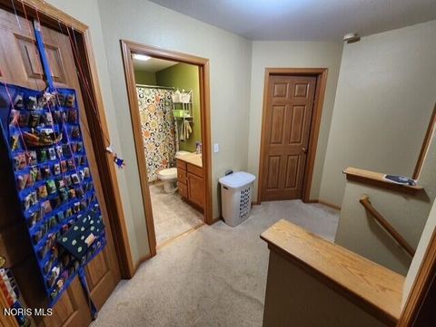 Tiny photo for 5701 Blue Grass Drive, Walbridge, OH 43465 (MLS # 10007933)