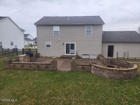 Tiny photo for 5701 Blue Grass Drive, Walbridge, OH 43465 (MLS # 10007933)