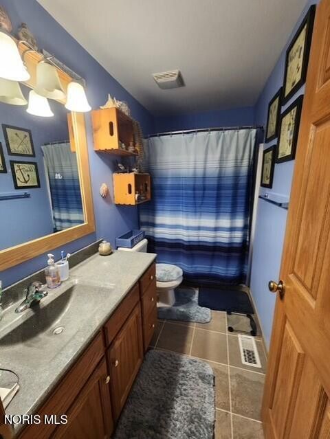 Tiny photo for 5701 Blue Grass Drive, Walbridge, OH 43465 (MLS # 10007933)