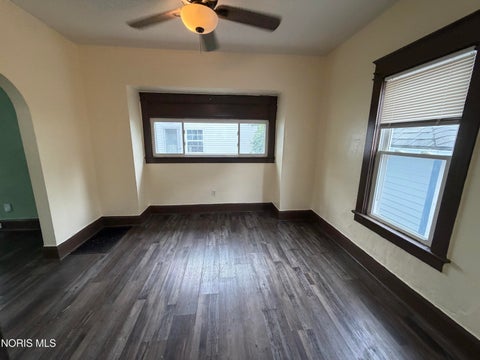 Tiny photo for 526 Ogden Avenue, Toledo, OH 43609 (MLS # 10012225)