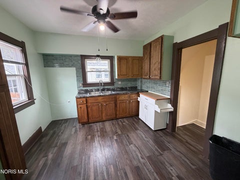 Tiny photo for 526 Ogden Avenue, Toledo, OH 43609 (MLS # 10012225)