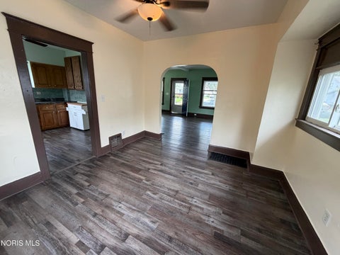 Tiny photo for 526 Ogden Avenue, Toledo, OH 43609 (MLS # 10012225)