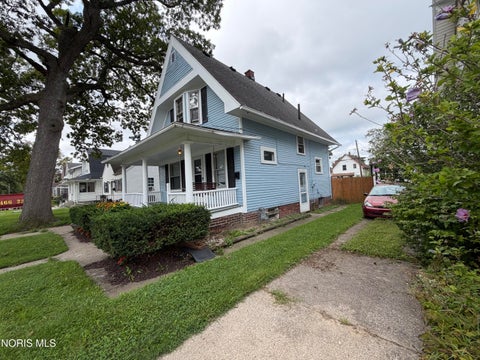 Tiny photo for 526 Ogden Avenue, Toledo, OH 43609 (MLS # 10012225)