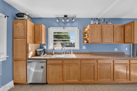 Tiny photo for 607 Tiffin Avenue, Findlay, OH 45840 (MLS # 10013949)