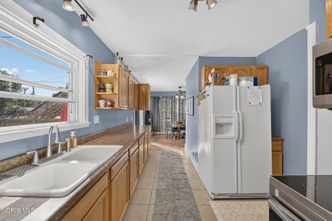 Tiny photo for 607 Tiffin Avenue, Findlay, OH 45840 (MLS # 10013949)