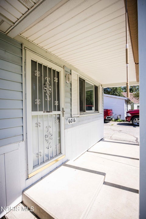 Tiny photo for 6016 Curson Drive, Toledo, OH 43612 (MLS # 10012507)